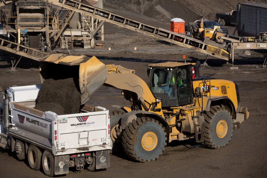 NEW CAT® 980 AND 982 SERIES WHEEL LOADERS DELIVER PREMIUM PERFORMANCE, INCREASED PRODUCTIVITY AND LOWER MAINTENANCE COSTS